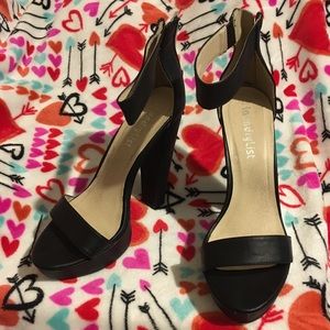 Chinese laundry heels size 8.